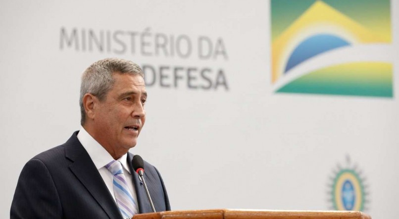 Braga Netto ser&aacute; candidato a vice na chapa de Bolsonaro &agrave; reelei&ccedil;&atilde;o
