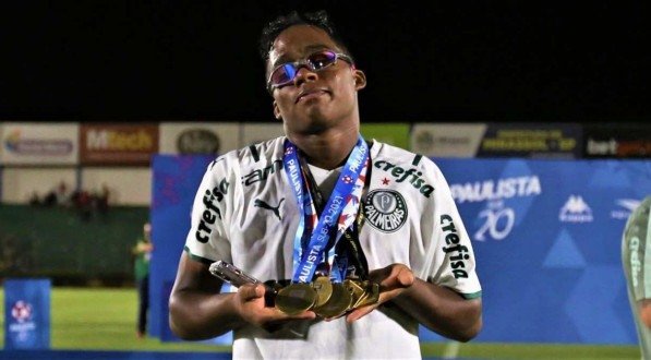 Revelado o mega valor da multa rescisória de Endrick no Palmeiras; valores assustam