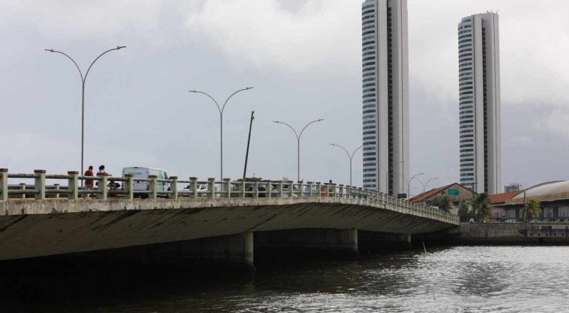 Ponte Giratória, no Centro do Recife