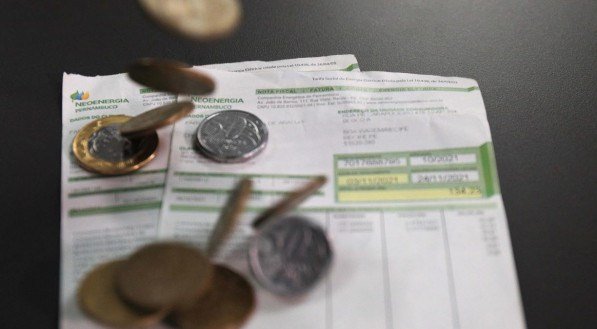 A partir de agora, as unidades residenciais que não atingirem o valor mínimo de R$ 50 vão receber a fatura sem o código de barras, apenas para conferência