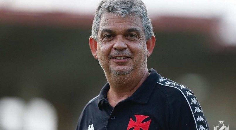 Dirigente do Vasco falou sobre a saída do goleiro nesta terça-feira (18)