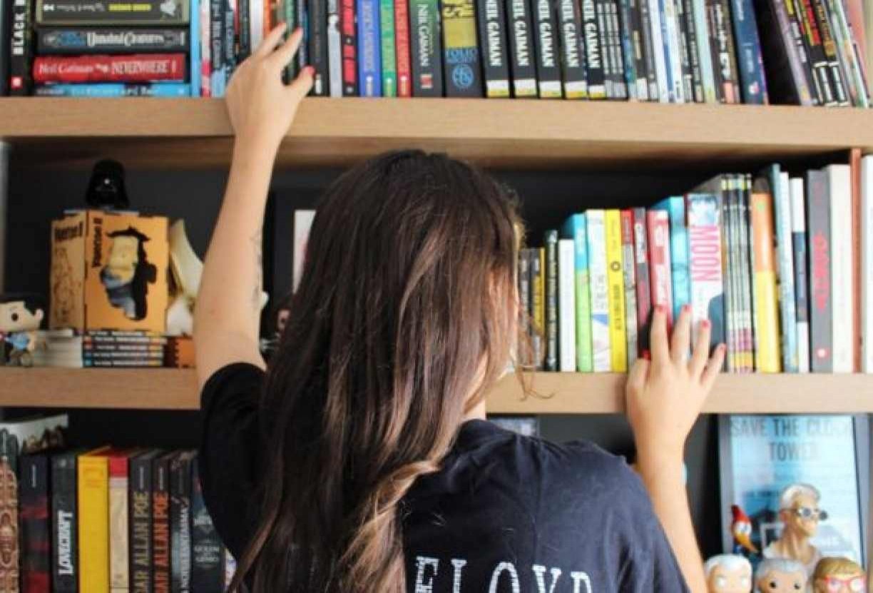 10 opções de estantes para quem ama livros e organização