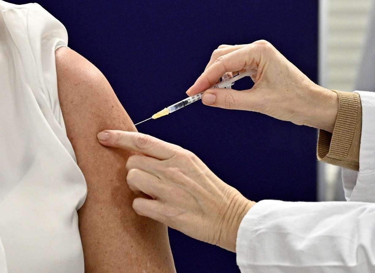 Áustria aprova vacinação obrigatória contra a covid-19