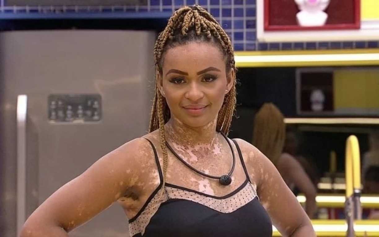 Quem é Natália do BBB 22? Conheça a trajetória da sister que vem causando  no Big Brother Brasil