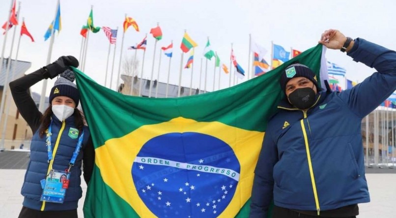 Edson Bindilatti e Jaque Mourão serão porta-bandeiras do Brasil