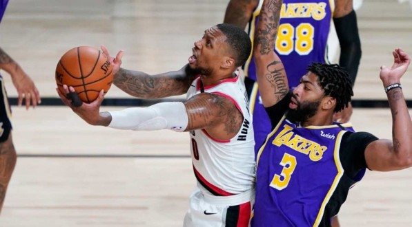 Lakers é o 9º na Conferência Oeste, enquanto o Blazers é o 11º