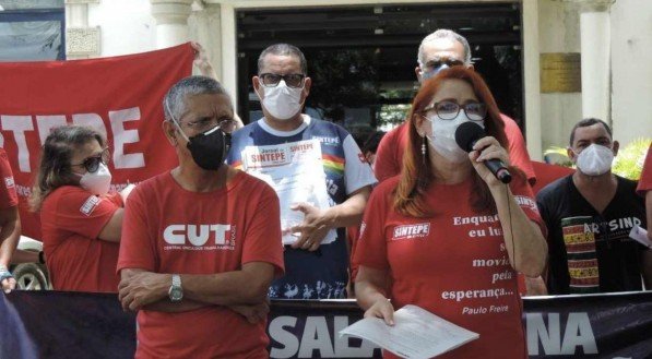 Escolas estaduais não vão funcionar no Carnaval, diz Sintepe