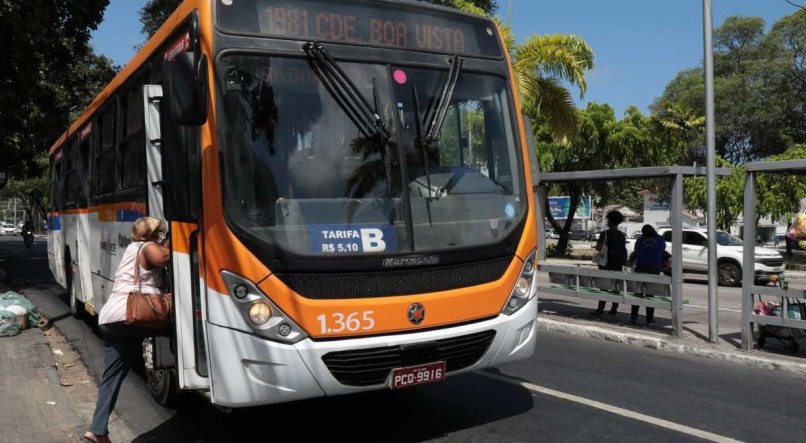 Ao todo, 35 roubos a ônibus foram registrados pela polícia em junho de 2022
