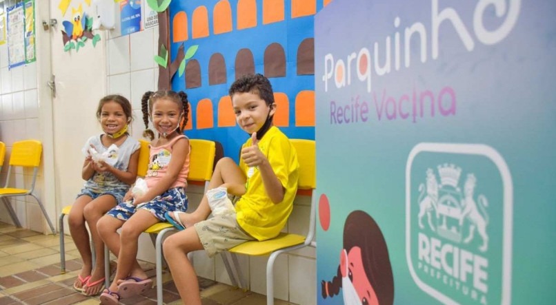 Não precisa agendar a vacinação. O cadastro das crianças no Conecta Recife será feito na mesma hora de aplicação da dose 