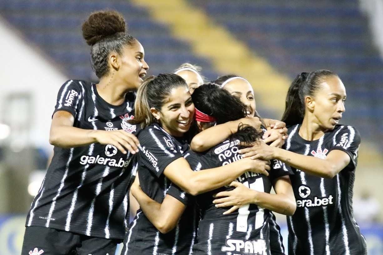 Brasileirão Feminino: Assista ao vivo e de graça Corinthians x ESMAC