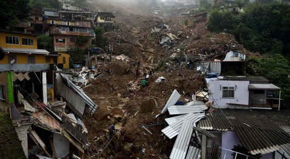 Destruição causada pela chuva em Petrópolis 