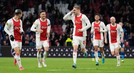 Equipe do Ajax, líder do Campeonato Holandês