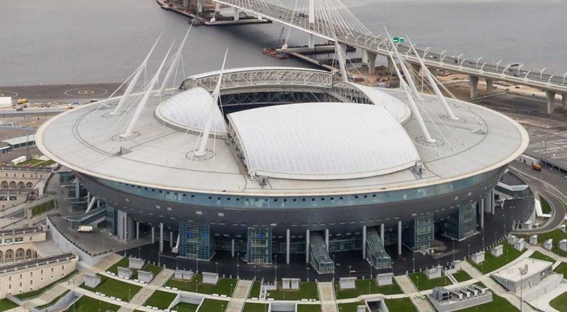 Estádio de São Petersburgo que receberá a final da Champions League, caso não haja mudança