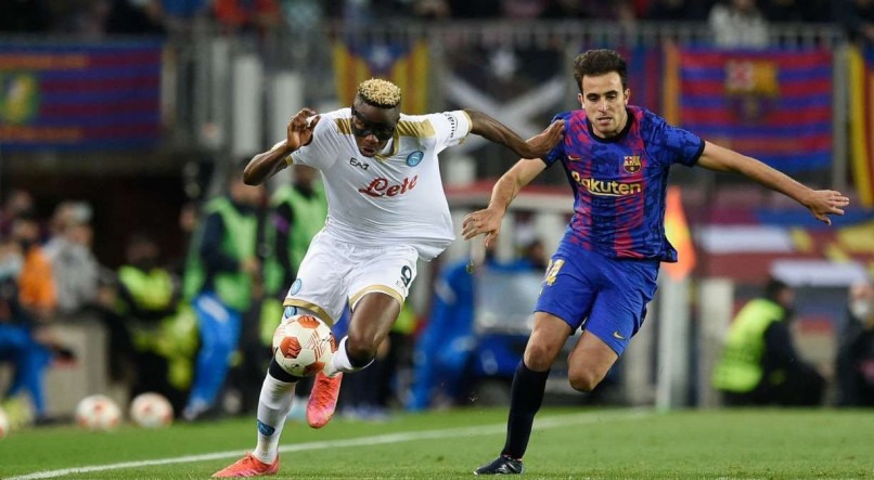 Napoli e Barcelona se enfrentaram no jogo de ida pela Liga Europa na quinta-feira da semana passada