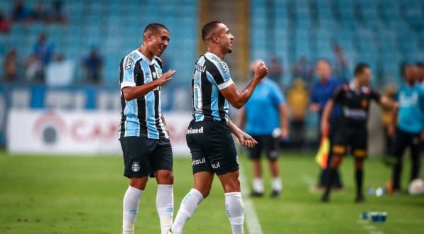 Gaúchos são favoritos a avançar de fase