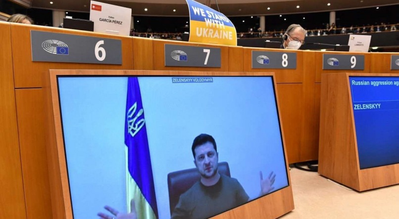 Zelensky discursando no Parlamento Europeu