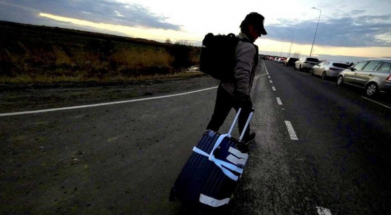TESTEMUNHA Sean Penn publicou essa foto relatando como conseguiu sair da Ucrânia