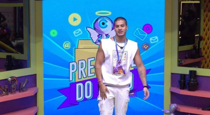 Arthur Aguiar é o novo Anjo do 'BBB 22'