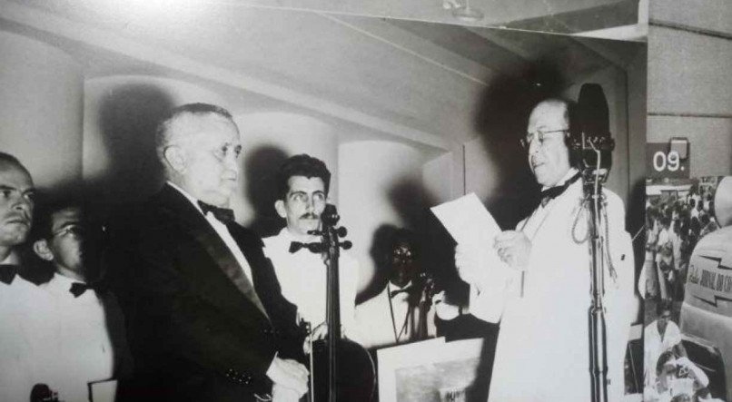 O presidente Dutra na Inaugura&ccedil;&atilde;o da R&aacute;dio Jornal no Recife