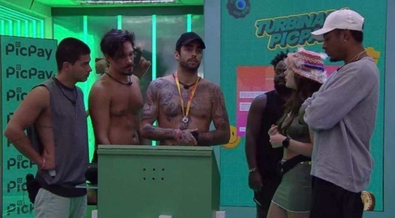 Pedro Scooby escolheu os itens da sua festa no BBB 22