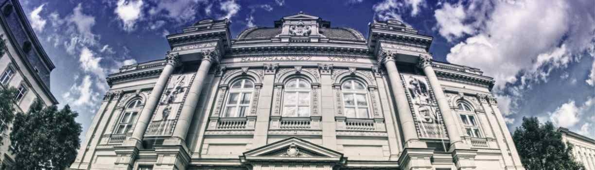O Museu Nacional Andrey Sheptytsky é o maior da Ucrânia e corre risco de perder seu acervo com avanço da guerra