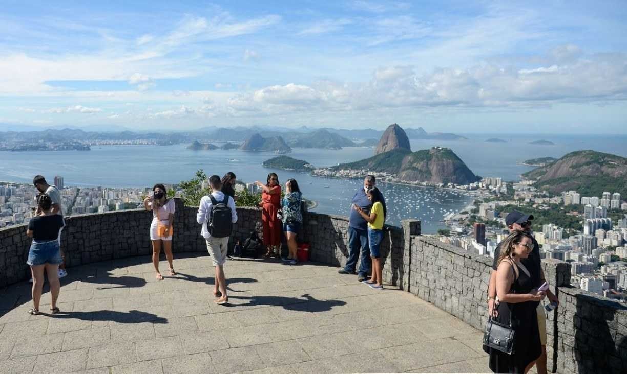 Confira a previsão do tempo para amanhã em todo Brasil 