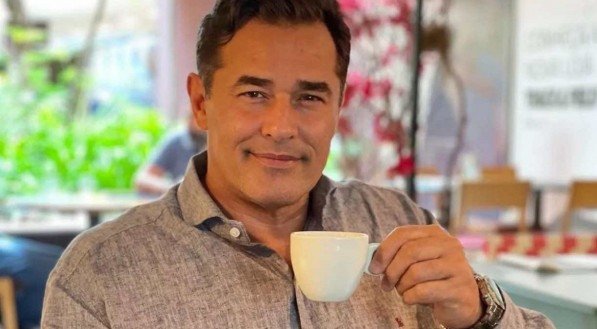 Luciano Szafir retira bolsa de colostomia após 10 meses