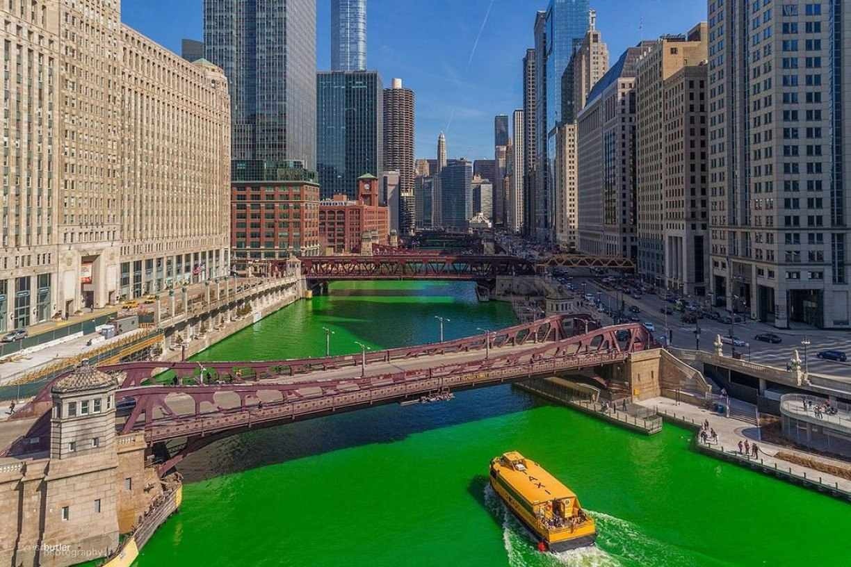 SAINT PATRICK DAY: Leprechauns? Chicago chama atenção com rio verde; saiba motivo (e não é poluição)