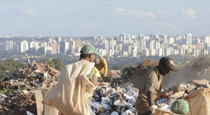 Conferência no Recife discute impactos do lixo nas mudanças climáticas