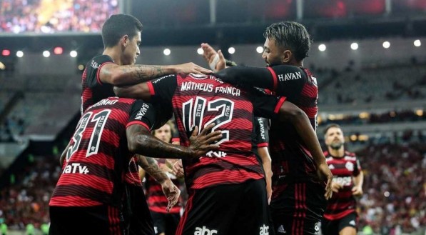 O Flamengo entra em campo nesta quinta (27), para enfrentar a Universidad Cat&oacute;lica-CHI, em jogo da fase de grupos da Libertadores