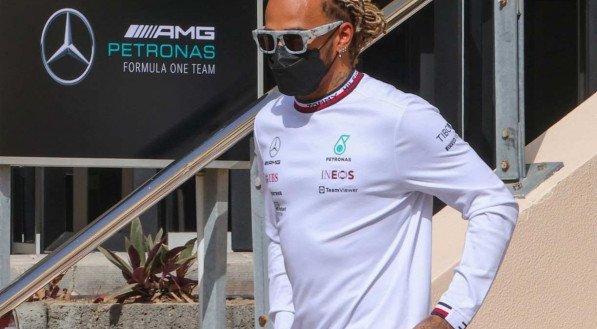 Hamilton é um dos favoritos ao título ao lado de Verstappen