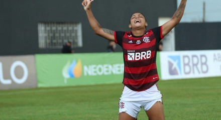 Flamengo venceu uma e empatou outra no campeonato 