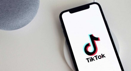 REDE SOCIAL TikTok tem mais de 1 bilhão de usuários ativos por mês