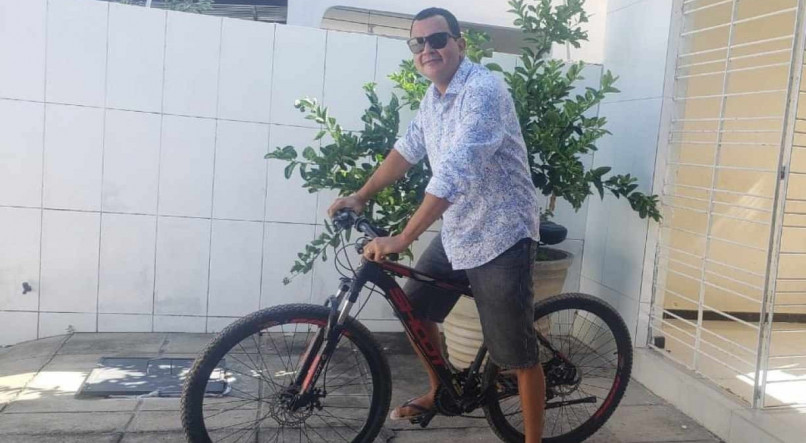 Advogado Erick Costa teve uma bike roubada no ano passado e só recentemente voltou a pedalar