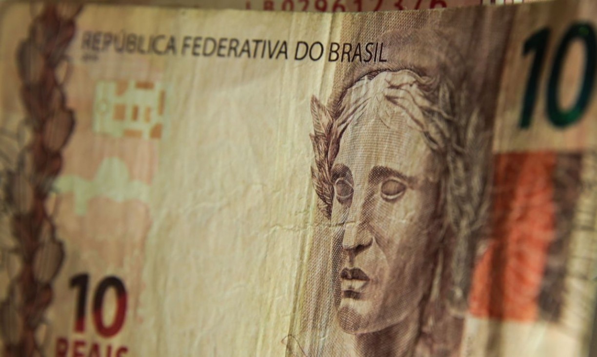 CALENDÁRIO DO AUXÍLIO BRASIL 2022: saiba se recebe valor do Auxílio Brasil 2022 de R$ 400 ou R$ 600, hoje (26) ou amanhã (27)