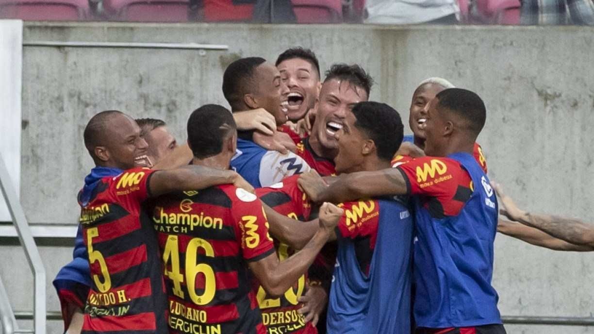 SPORT X TREZE AO VIVO - COPA DO NORDESTE AO VIVO - COM IMAGENS DA ARENA  PERNAMBUCO 