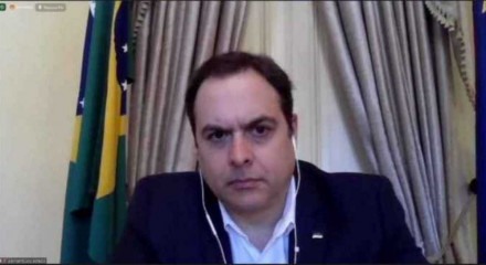 Paulo Câmara entrou com resposta no STF nesta madrugada de terça