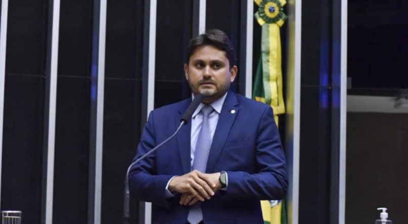 A pedido de Juscelino, durante seu mandato como deputado federal pelo União Brasil, recursos foram parar na prefeitura da irmã