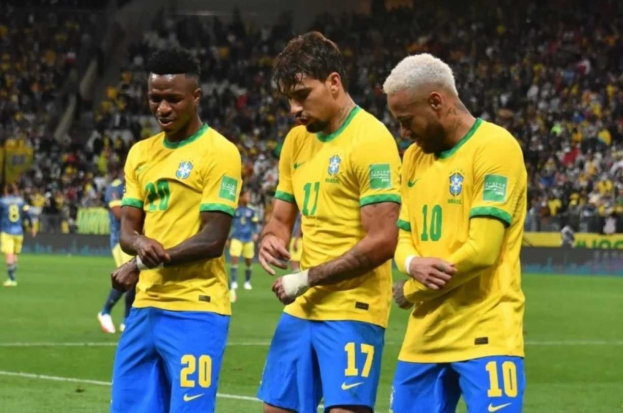 Brasil encara a Bolívia para fechar as eliminatórias; confira produtos da seleção brasileira na Amazon