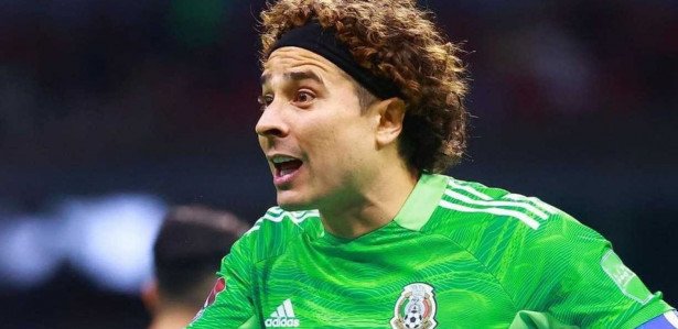 ¿Puede fichar un equipo brasileño?  Vea el mega fichaje del arquero mexicano