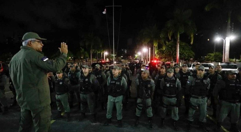 Mais policiais foram enviados para Porto de Galinhas nesta quinta (31)