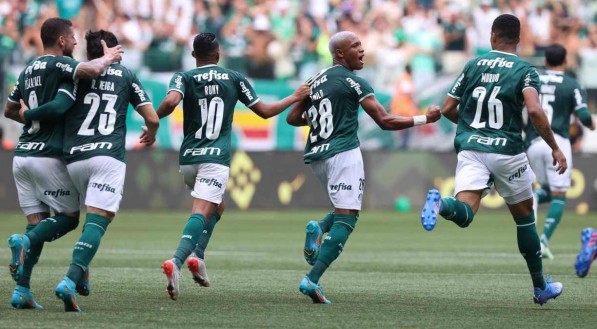 O Palmeiras entra em campo pelo Brasileir&atilde;o contra o Cuiab&aacute;