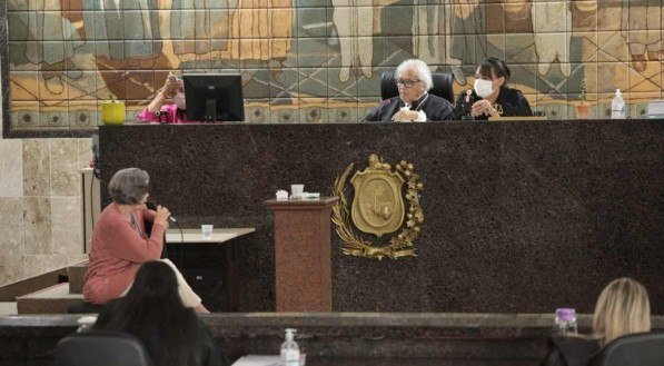 Viúva confessa ter planejado a morte do professor da UFPE Paulo Sperança