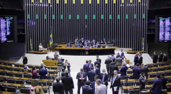 O decoro precisa deixar de ser relativo no Congresso ainda adolescente