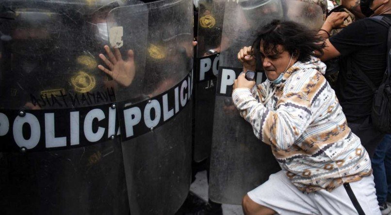 Protestos contra a alta nos preços no Peru