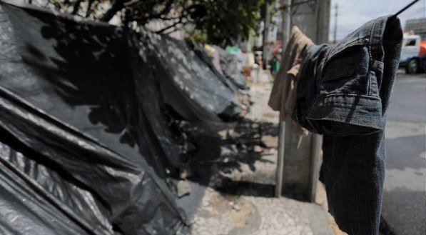 Tipo de domicílio improvisado mais encontrado foi o da categoria "tenda ou barraca de lona, plástico ou tecido", com 57 mil moradores