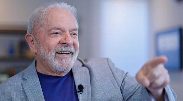 Lula (PT) concorre ao cargo de presidente da Rep&uacute;blica