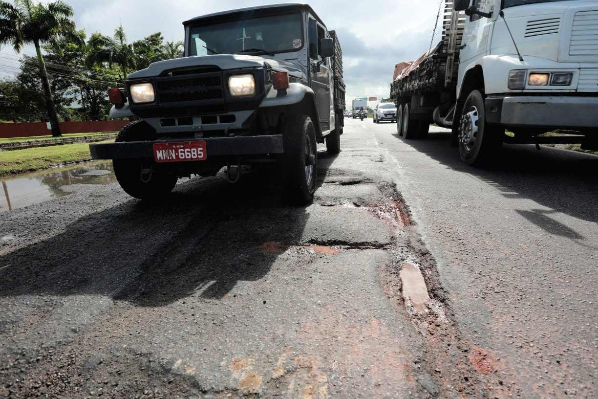 PESQUISA CNT RODOVIAS: Pernambuco tem duas das dez piores estradas do Brasil