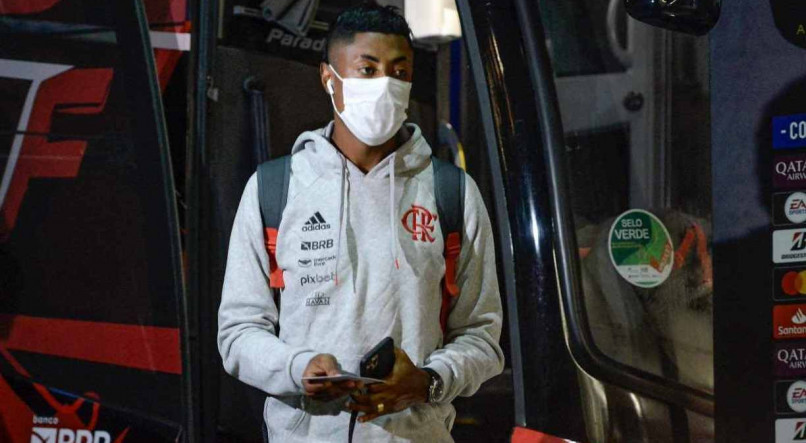 Bruno Henrique se torna desfalque do Flamengo ap&oacute;s les&atilde;o no joelho direito