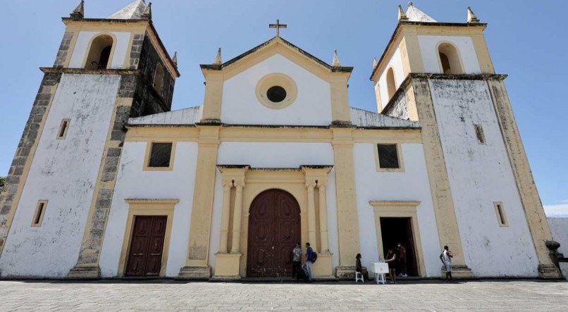 A igreja catedral, localizada no Alto da Sé, em Olinda, terá celebração presidida pelo arcebispo dom Fernando Saburido